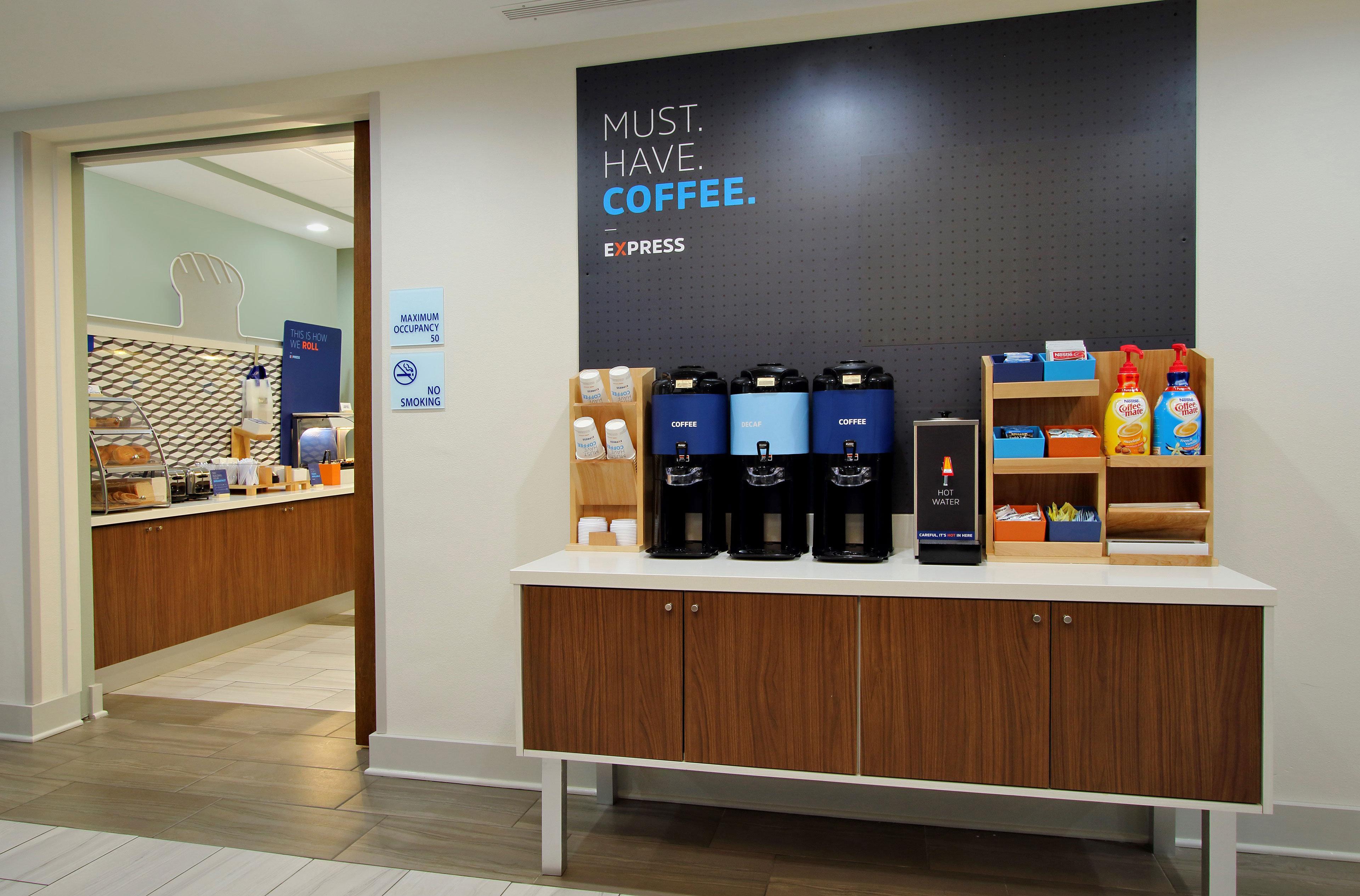 Holiday Inn Express Crestwood By Ihg Buitenkant foto