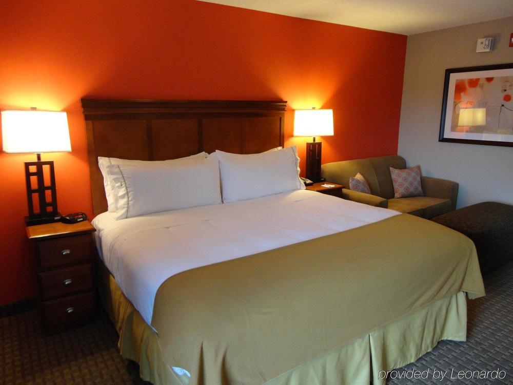 Holiday Inn Express Crestwood By Ihg Buitenkant foto